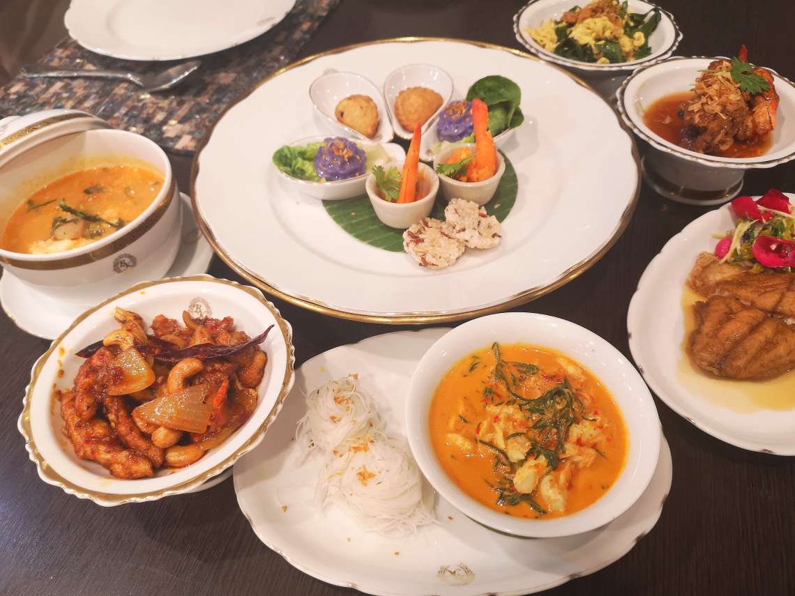 タイ料理の名店・バーンカニタ レストランでのご夕食