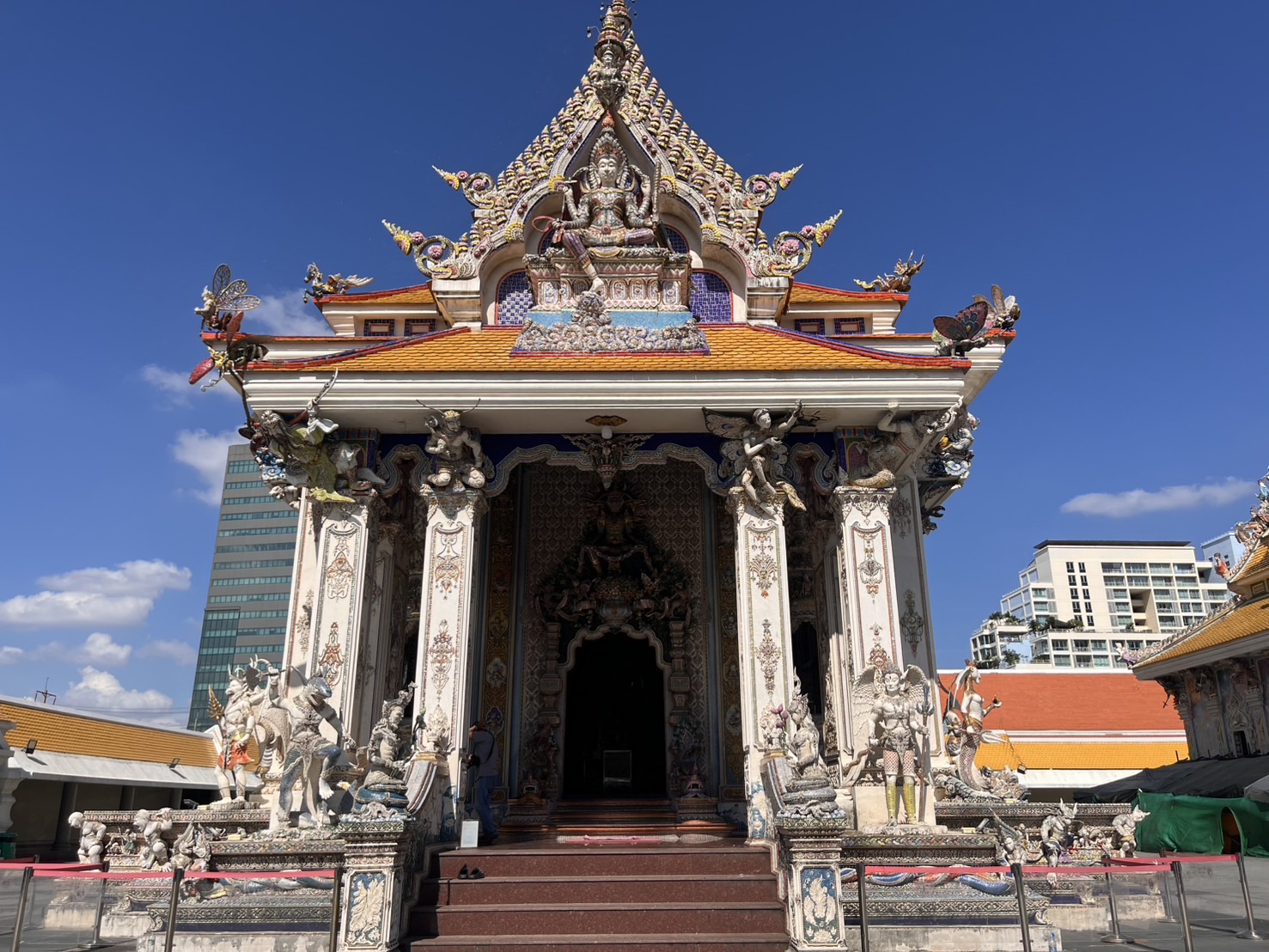 ワットパリワート 着