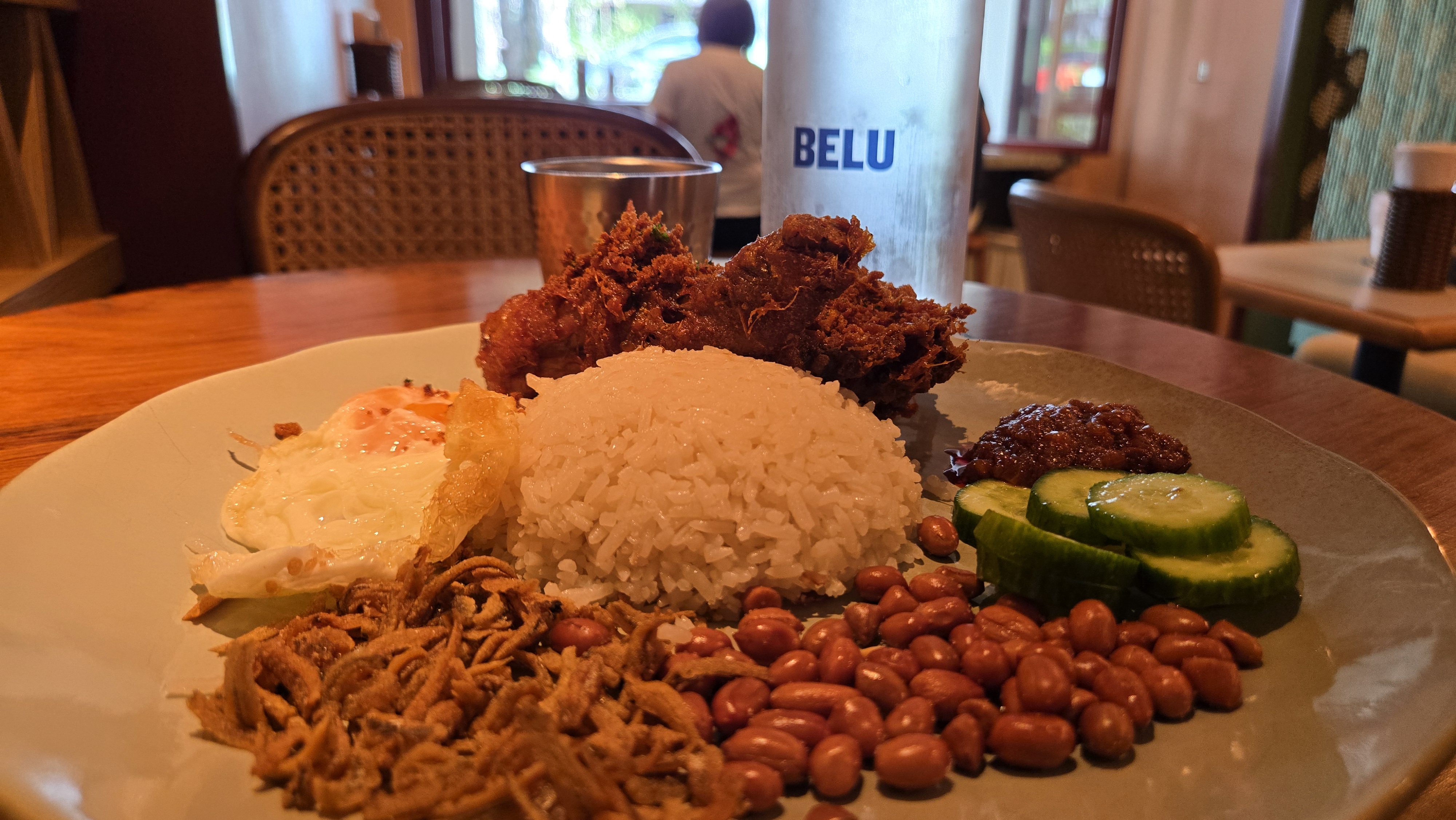 The Coconut Club Beach Roadでランチ