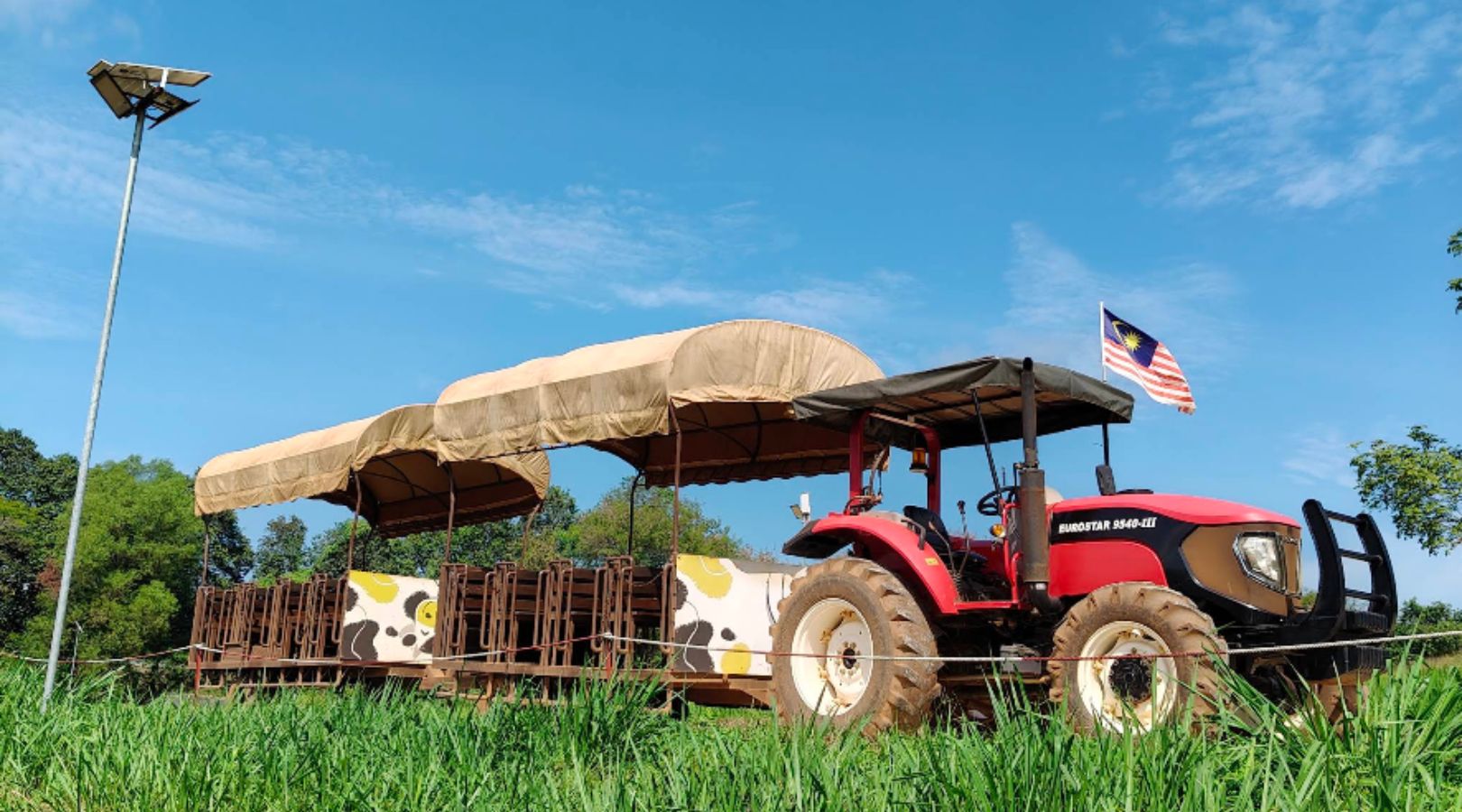 自然あふれる「Farm Fresh @ UPM」到着