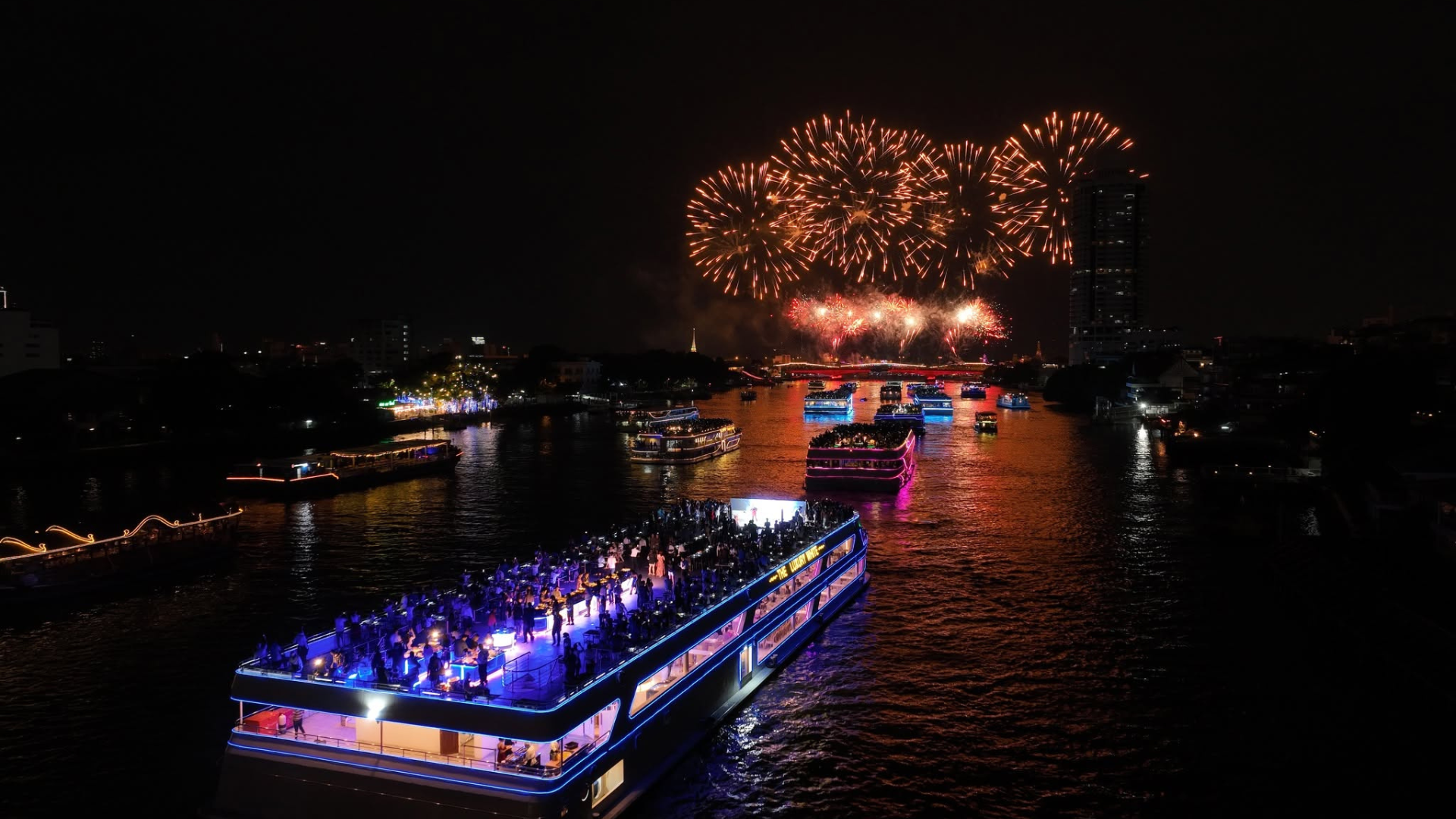 HAPPY NEW YEAR !!!花火観賞