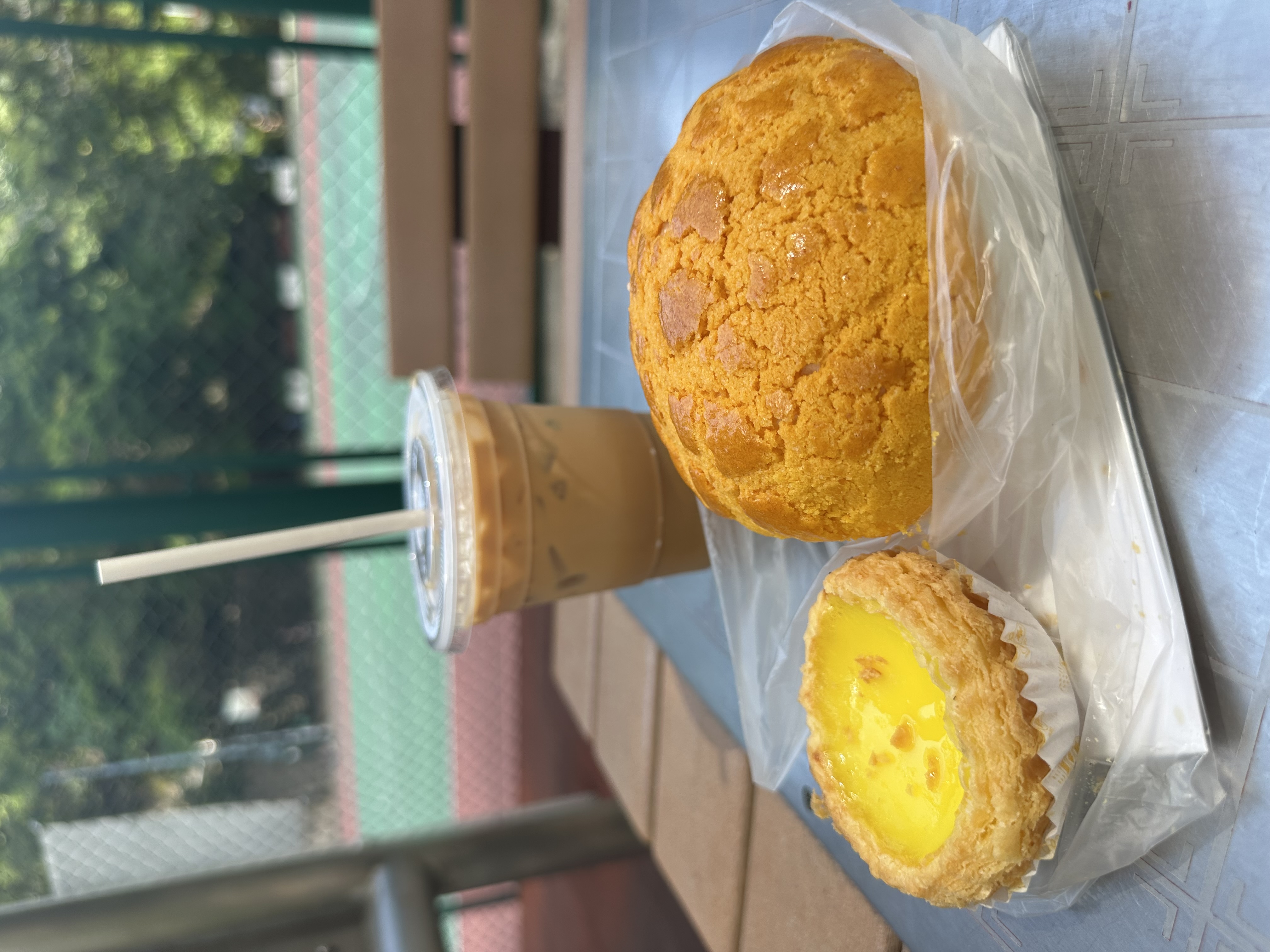 飲み物とおやつをgetして映えフォトスポットへ