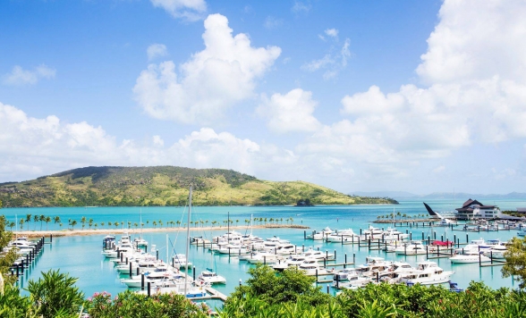 ハミルトン島3泊4日グレートバリアリーフ・アドベンチャーパッケージ