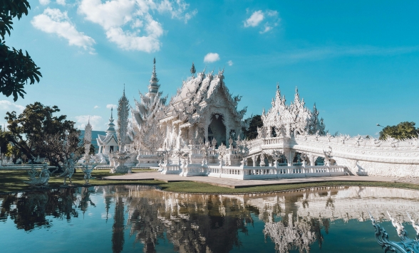 【チェンライ】タイ・ミャンマー国境への旅！ゴールデントライアングルとフォトジェニックな寺院散策　チェンライ1泊2日