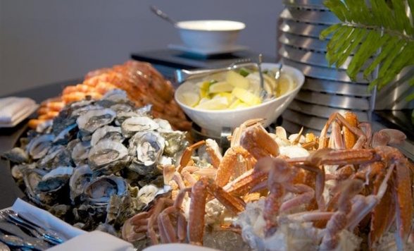 極上シーフードビュッフェ @プルマンケアンズインターナショナルホテル