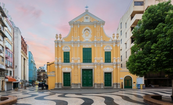 午後からゆっくり出発♪香港発 マカオ世界遺産観光とコタイ地区の巨大ホテル＜香港⇔マカオ間 往復フェリーチケット付き＞