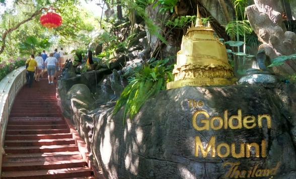 *準備中*写真映え×絶景 人気急上昇のバンコ2大寺院 ～人気キャラクター装飾の「ワットパリワート」＆黄金の丘「ワットサケット」
