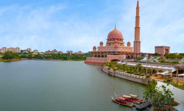 【貸切プラン】 ピンクモスク+ブルーモスク+バツー洞窟+イスラム美術館 ＜昼食なし（セントラルマーケットにて自由食）/ 日本語ガイド＞