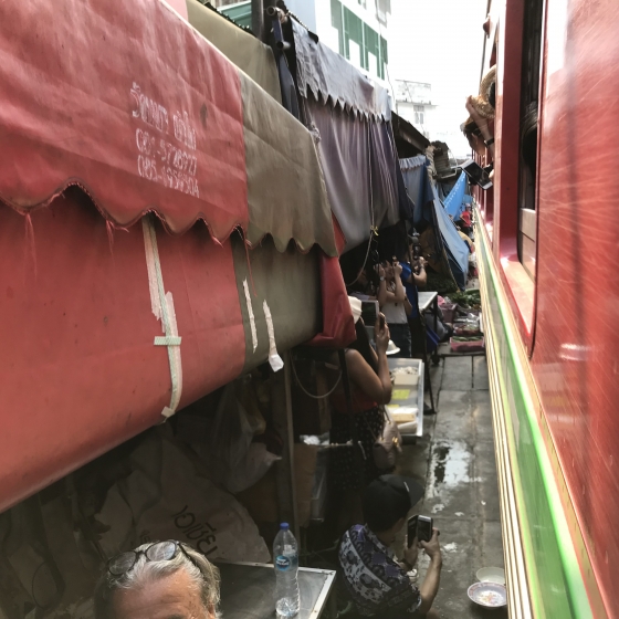 メークロン線路市場