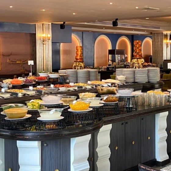 朝食ビュッフェ