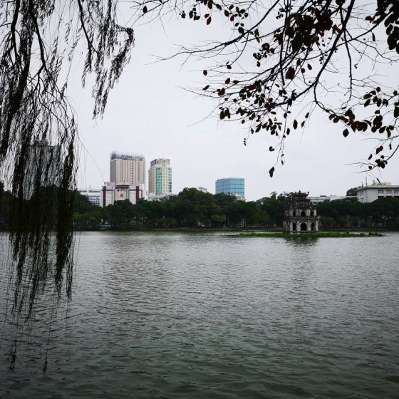 ホアンキエム湖