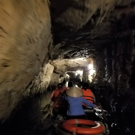 世界遺産チャンアン川下りクルーズ