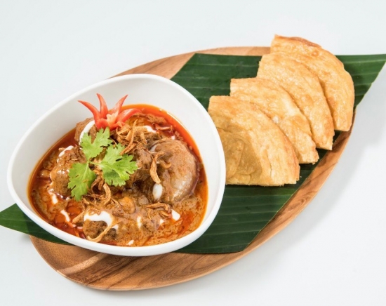 間違いなしの定番タイ料理店！Taling Pling（タリンプリン）で味わうマッサマンカレー＜ BTSトンロー駅から徒歩10分＞