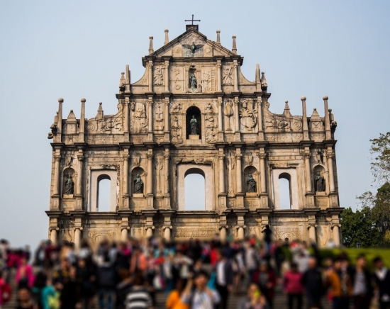 午後からゆっくり出発♪香港発 マカオ世界遺産巡りとコタイ地区の巨大ホテル オープントップバスナイトドライブ付き＜日本語ガイド/香港⇔マカオ間 往復フェリーチケット付き＞