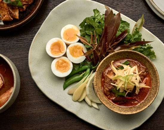 *間もなく販売開始*9年連続ミシュラン星獲得！コモ メトロポリタン バンコク nham『ナーム』で味わう至福のモダンタイ料理＜ミールクーポン/送迎付きプランあり＞