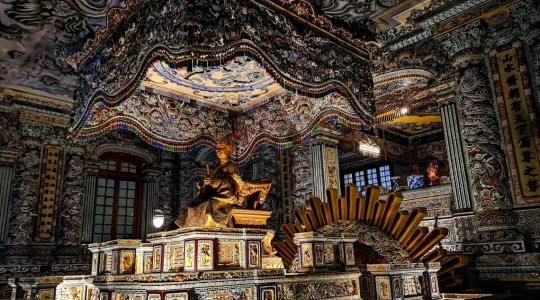 カイディン帝廟