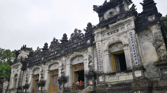 カイディン帝廟