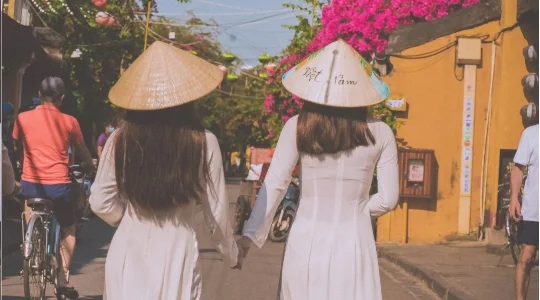 アオザイレンタル