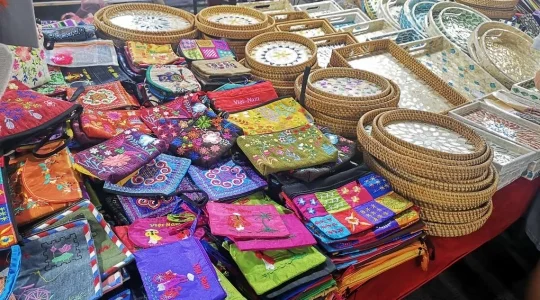 ナイトマーケット