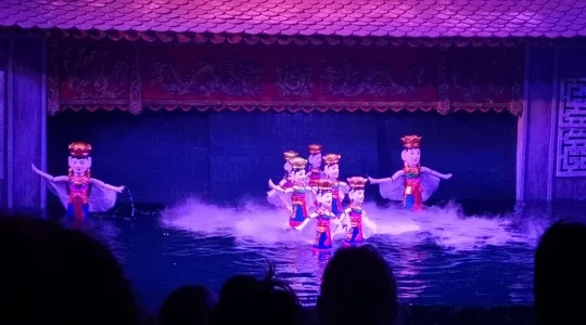 水上人形劇