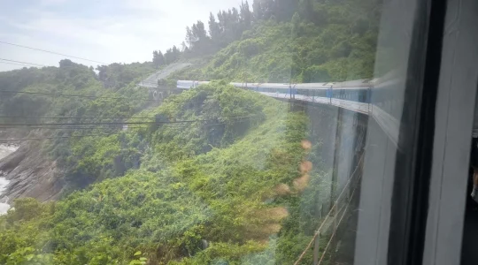 圧巻の車窓観光