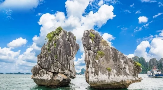 闘鶏岩