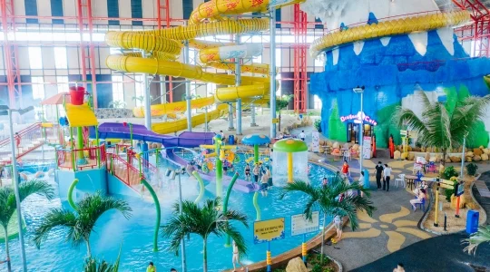 【ダナン】ダナン三日月ウォーターパーク365 + 安心送迎付き