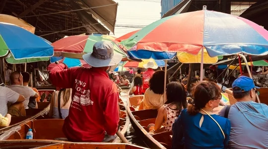 ダムヌンサドゥアック水上マーケット