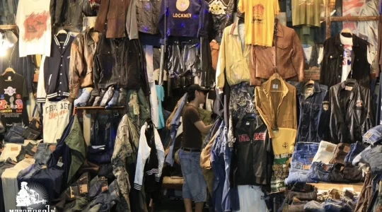 シーナカリン鉄道市場_タラートロットファイシーナカリン