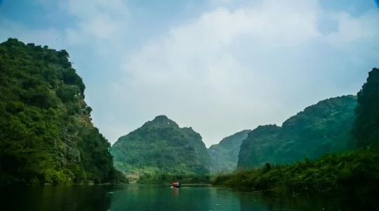 世界遺産チャンアン川下りクルーズ