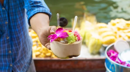 ダムヌンサドゥアック水上マーケット