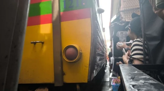 メークロン線路市場