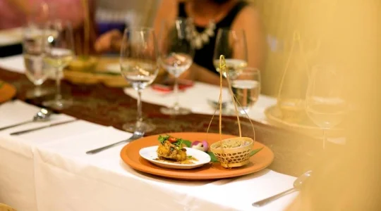 ザ・ローカルレストラン