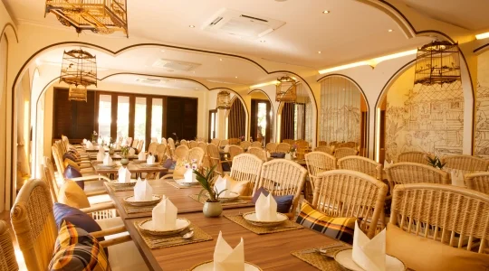 ザ・ローカルレストラン