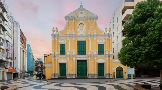 午後からゆっくり出発♪香港発 マカオ世界遺産観光とコタイ地区の巨大ホテル＜香港⇔マカオ間 往復フェリーチケット付き＞