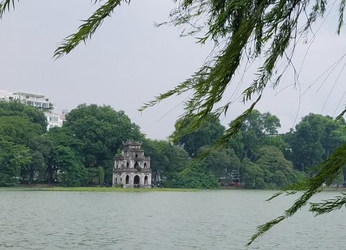 ホアンキエム湖