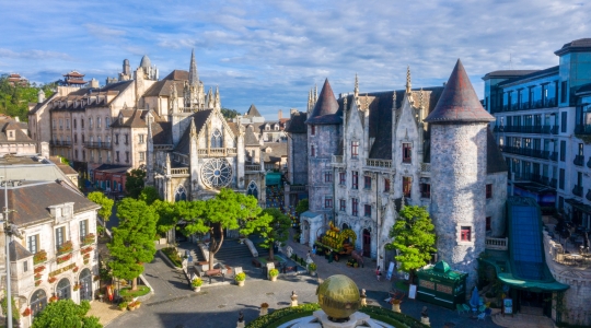 4大人気スポット制覇！五行山+バーナーヒルズ+ミーソン遺跡+夜のホイアン欲張り1日ツアー