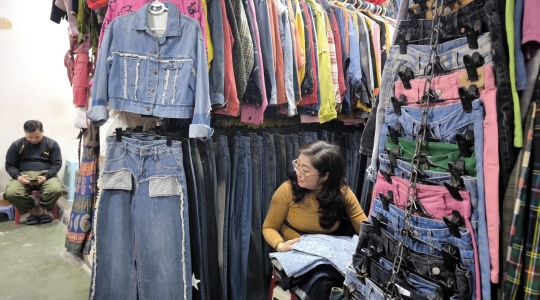 ハンザ市場_古着なども売られてます！