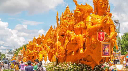タイ三大祭り ウボンラーチャターニー・キャンドルフェスティバル（ろうそく祭り）2026 1泊2日