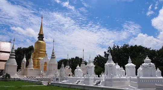 チェンマイ市内観光＿ワットスアンドーク