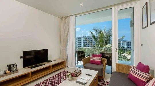 1_Bedroom_family_Suite_balcony
