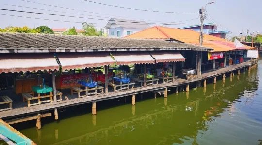 バンプリー百年市場