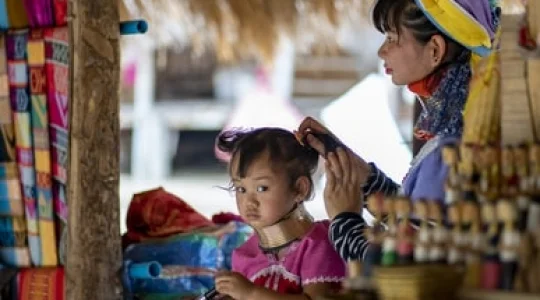 【チェンマイ】チェンマイのシンボル・ドイスープ寺院 + 首長族（カレン族）村 訪問 + 本格象乗り体験付き