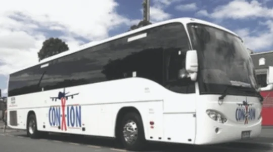 ゴールドコーストホテル⇔  ホワイトウォーターワールド混載車送迎