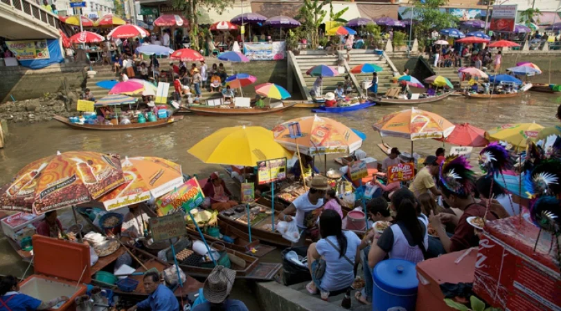 アンパワー水上市場