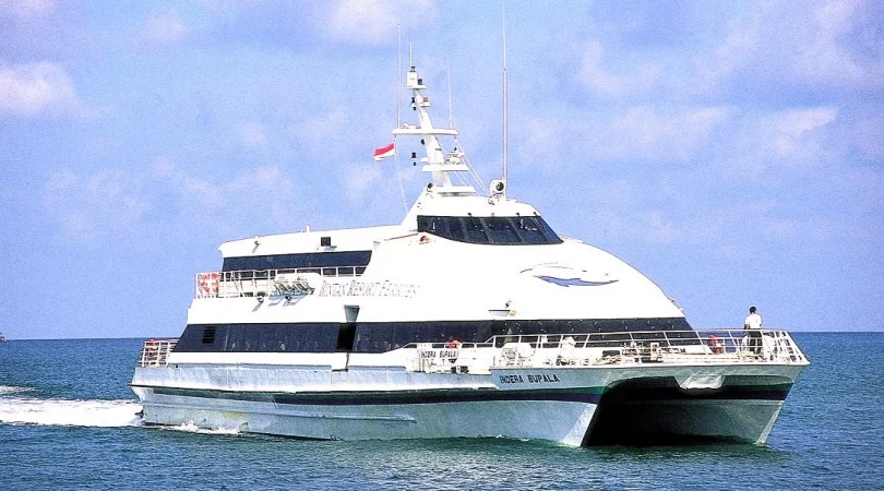 フェリー