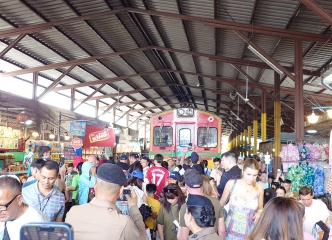 まるでお祭り！