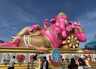 ガネーシャ様の大きさに圧倒されました