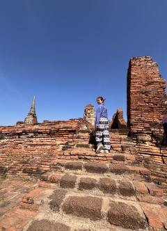遺跡は悲しい過去を知りつつ青空とのコントラストが素敵でたくさん写真撮りました。
