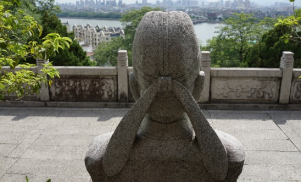 華僑の故郷、潮州 日帰り1日ツアー ～PandaBus プラチナセレクション~＜終日/高速鉄道/専用車/名店の昼飲茶付き/日本語ガイド＞